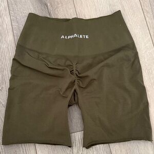 Alphalete amplify shorts